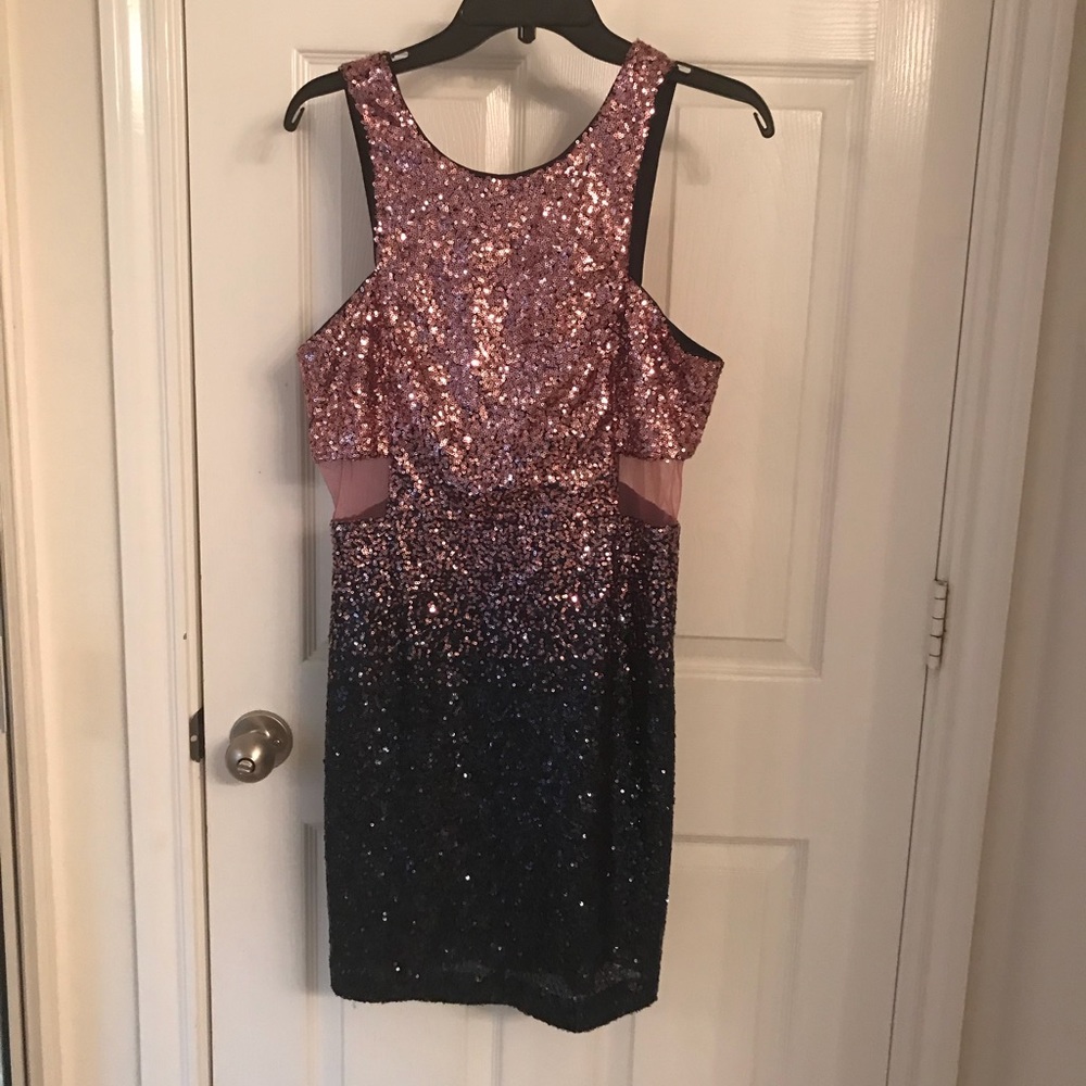 Mini party dress. Great for a cruise